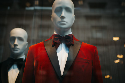 Raw image (bowtie.jpg)